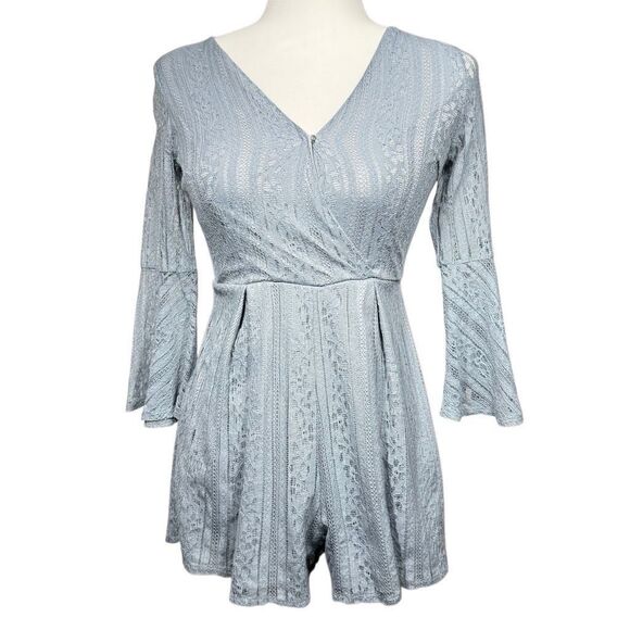 NWT Air Space Sky Blue Lace Romper Shorts Long Bell Sleeve Size Small Summer - Picture 1 of 11
